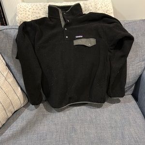 Patagonia pullover fleece